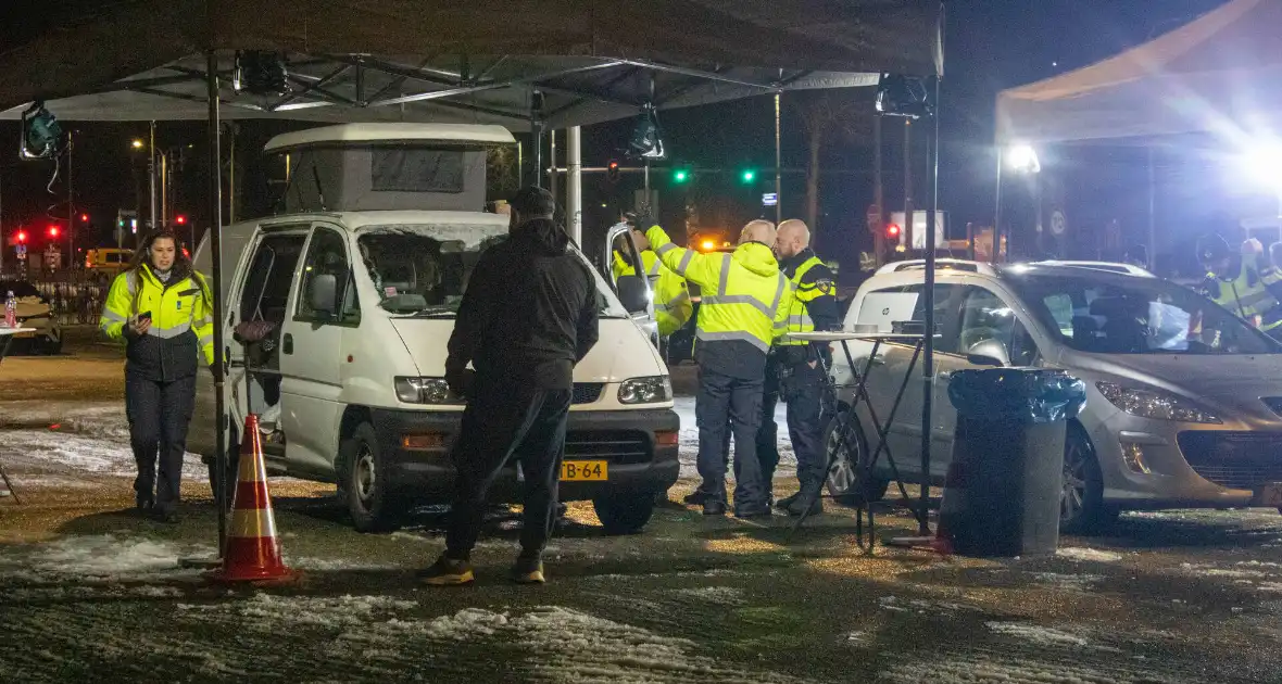 Veel voertuigen gecontroleerd bij grote verkeerscontrole - Foto 1