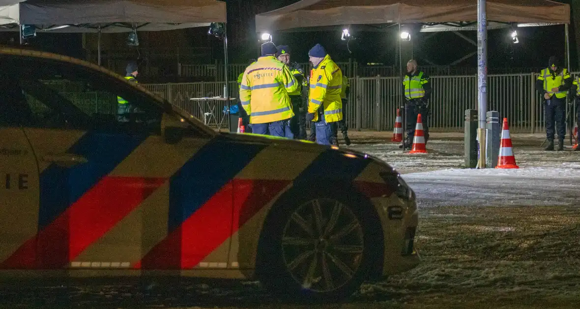 Veel voertuigen gecontroleerd bij grote verkeerscontrole - Foto 11