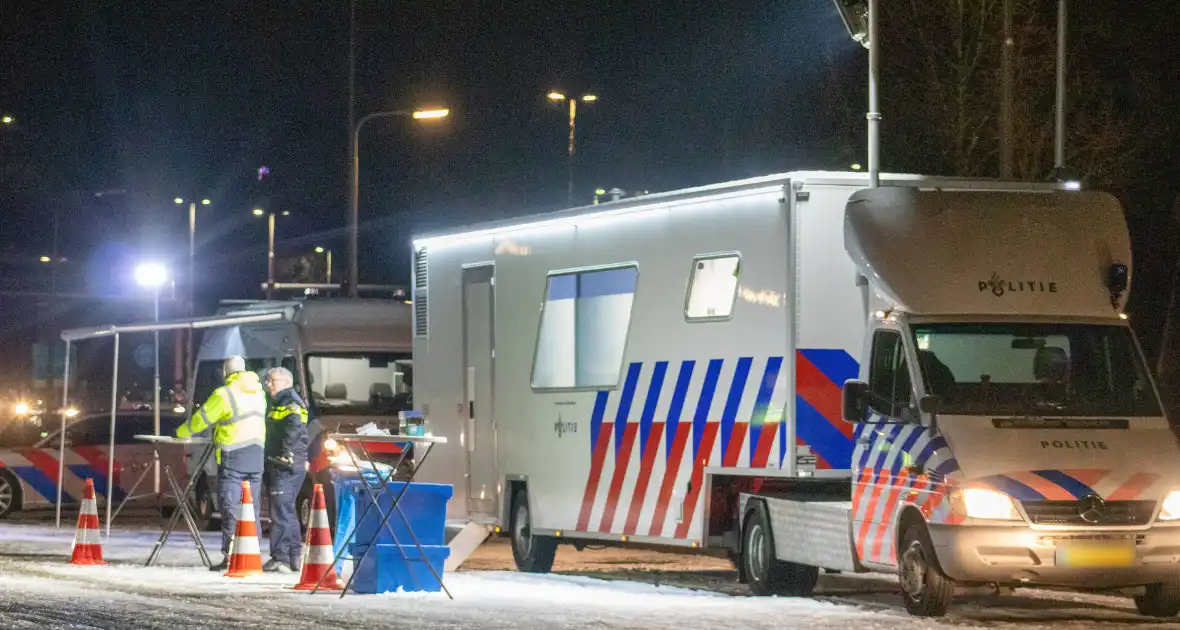 Veel voertuigen gecontroleerd bij grote verkeerscontrole - Foto 16