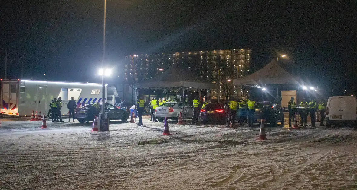 Veel voertuigen gecontroleerd bij grote verkeerscontrole - Foto 5