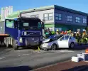 Twee gewonden bij ongeval met vrachtwagen