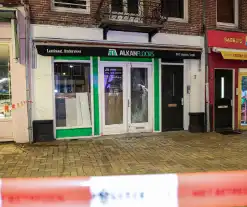 Flinke schade door explosie bij winkelpand