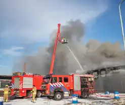 NL-alert voor grote brand in bedrijfspand