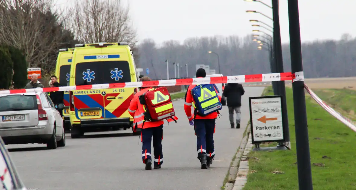 Persoon zwaargewond bij steekincident bij bed en breakfast - Foto 5