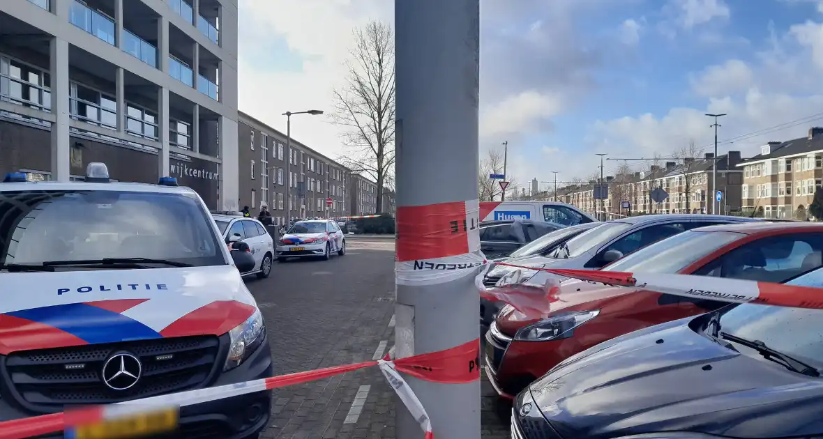 Overleden persoon aangetroffen in auto