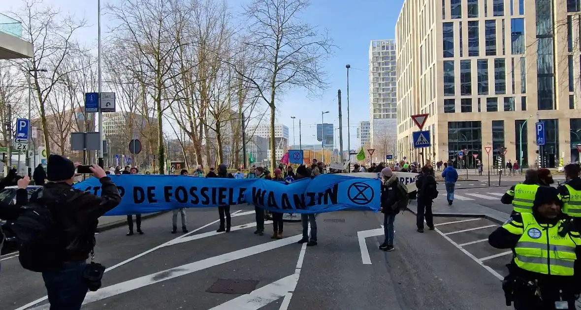 Pand One-Dyas beklad tijdens demonstratie - Foto 3