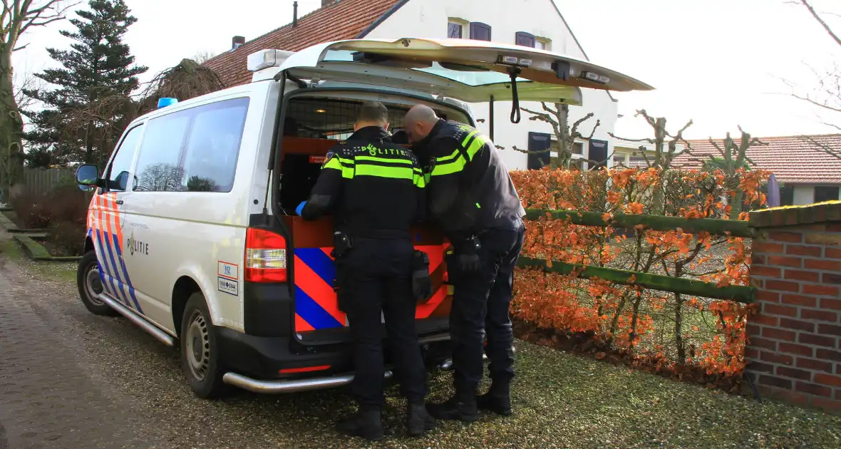 Onderzoek naar aantreffen gewonde bij manege - Foto 4