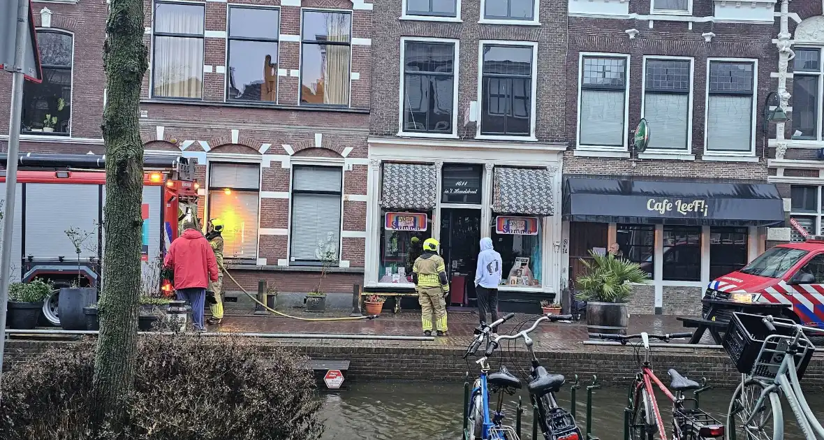 Brandweer ingezet voor rook uit stopcontact - Foto 1