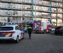 Bewoner behandeld na brand in flat