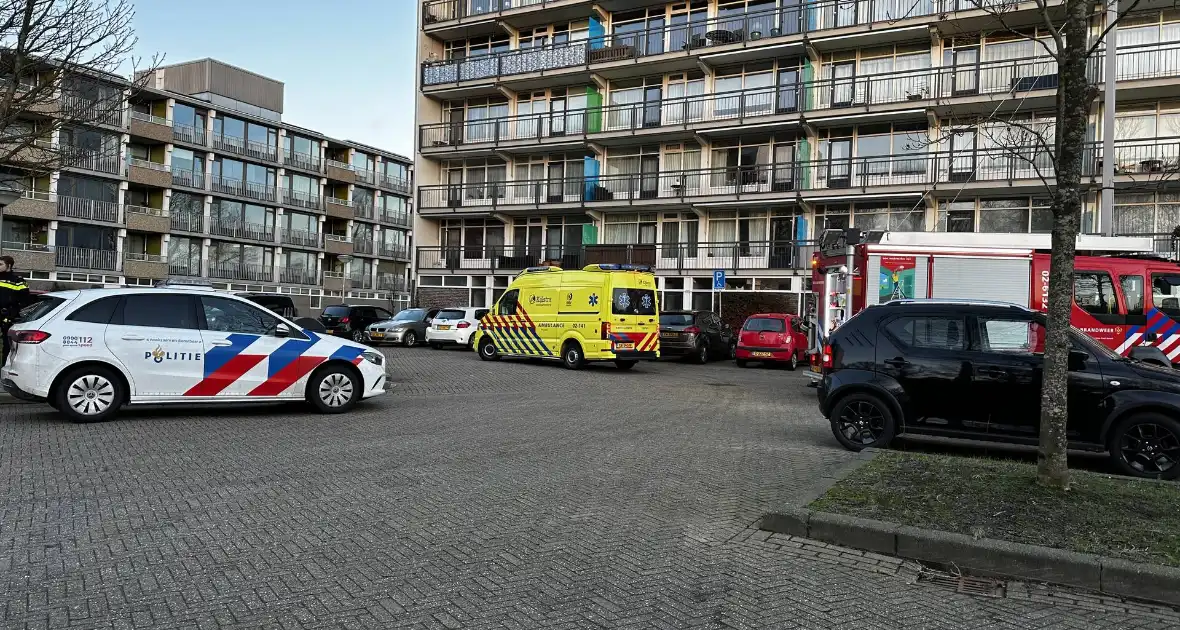 Bewoner behandeld na brand in flat - Foto 3