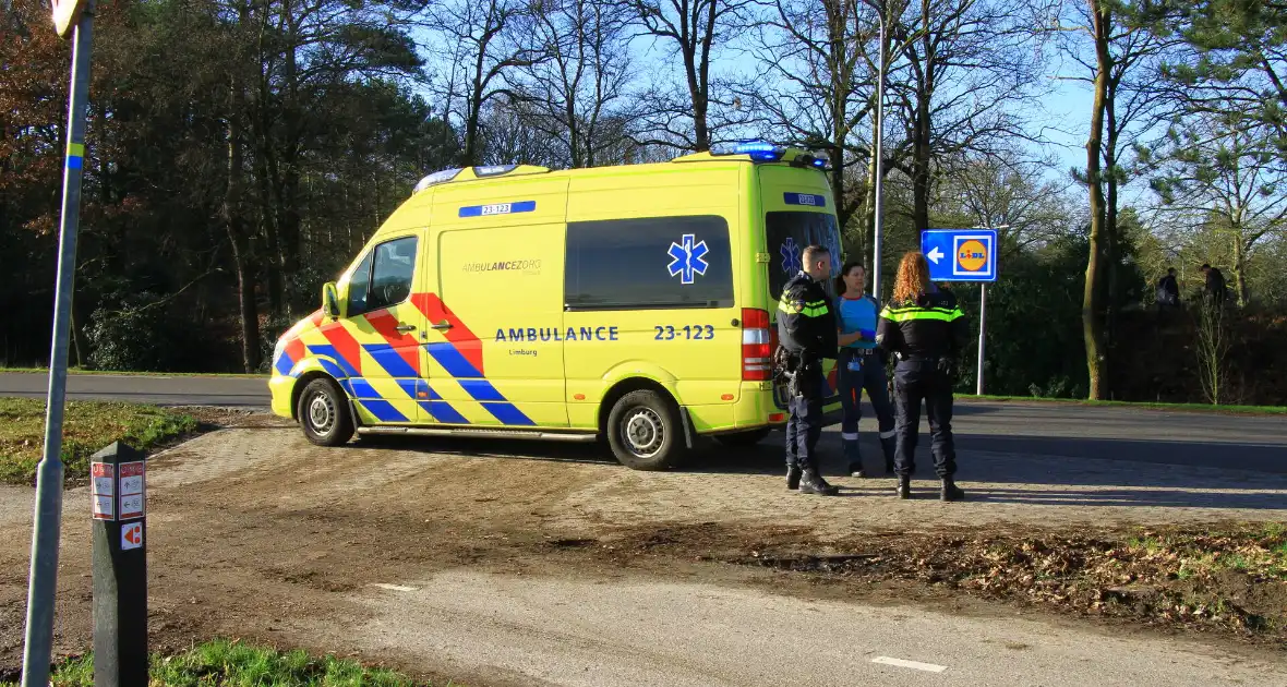 Traumateamingezet bij medische noodsituatie op straat - Foto 3