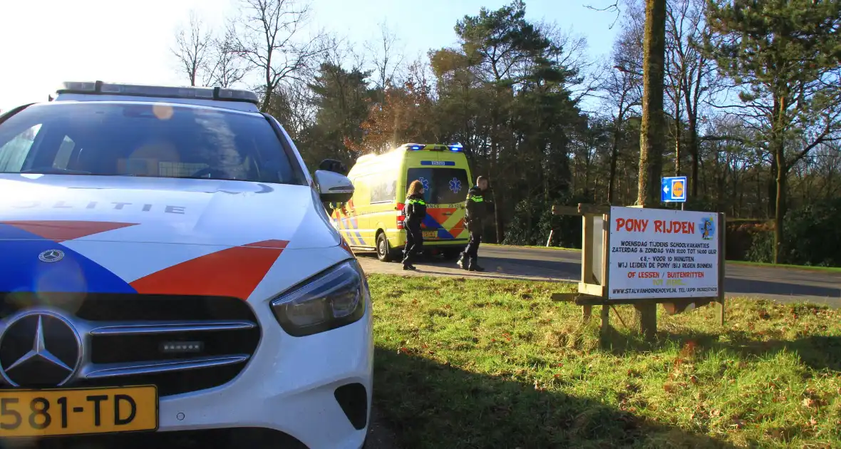 Traumateamingezet bij medische noodsituatie op straat - Foto 4