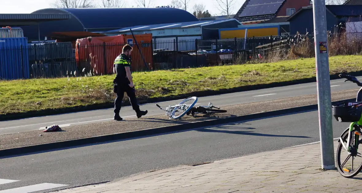 Fietser en automobilist hard in botsing - Foto 3