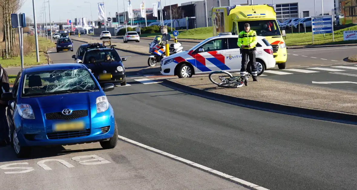 Fietser en automobilist hard in botsing - Foto 5