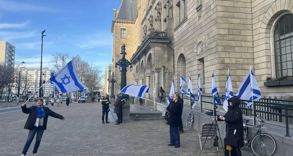 Zeer kleine opkomst bij pro Israëlische demonstratie - Foto 7