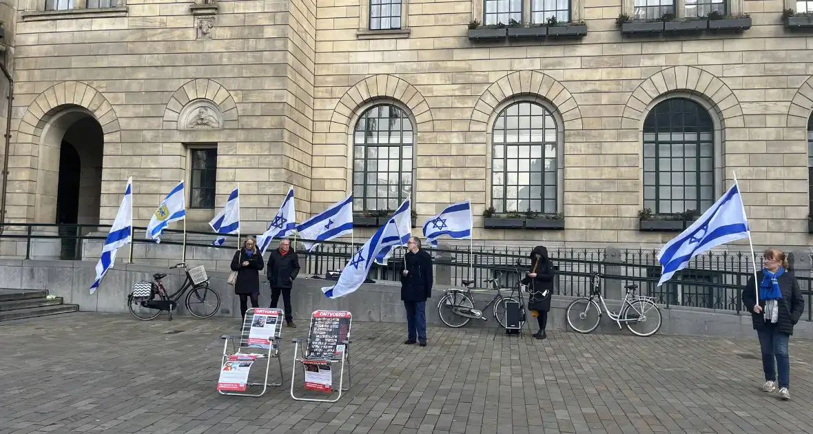 Zeer kleine opkomst bij pro Israëlische demonstratie - Foto 8