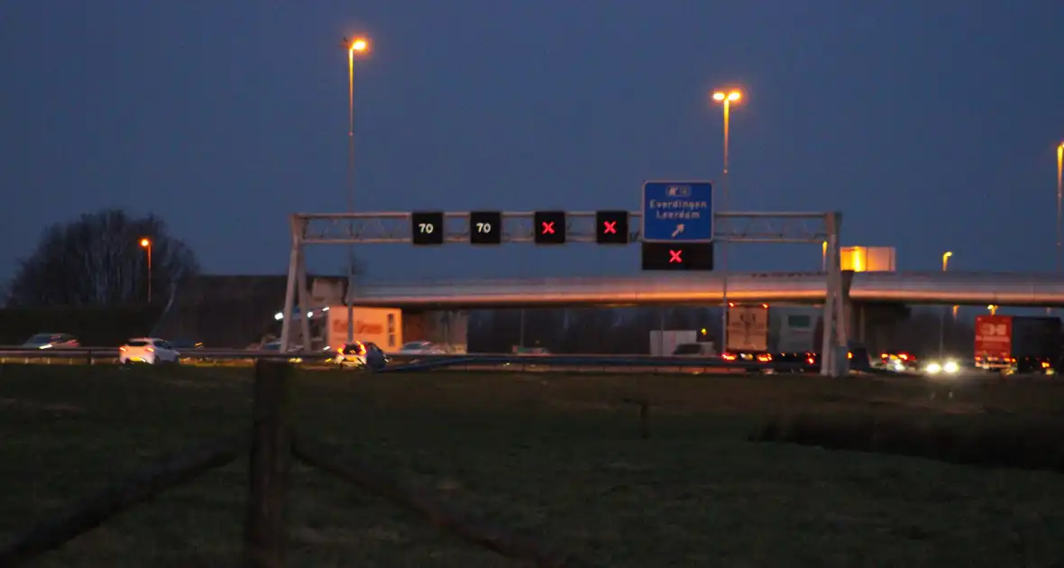 Flinke vertraging door ongeval op snelweg - Foto 2