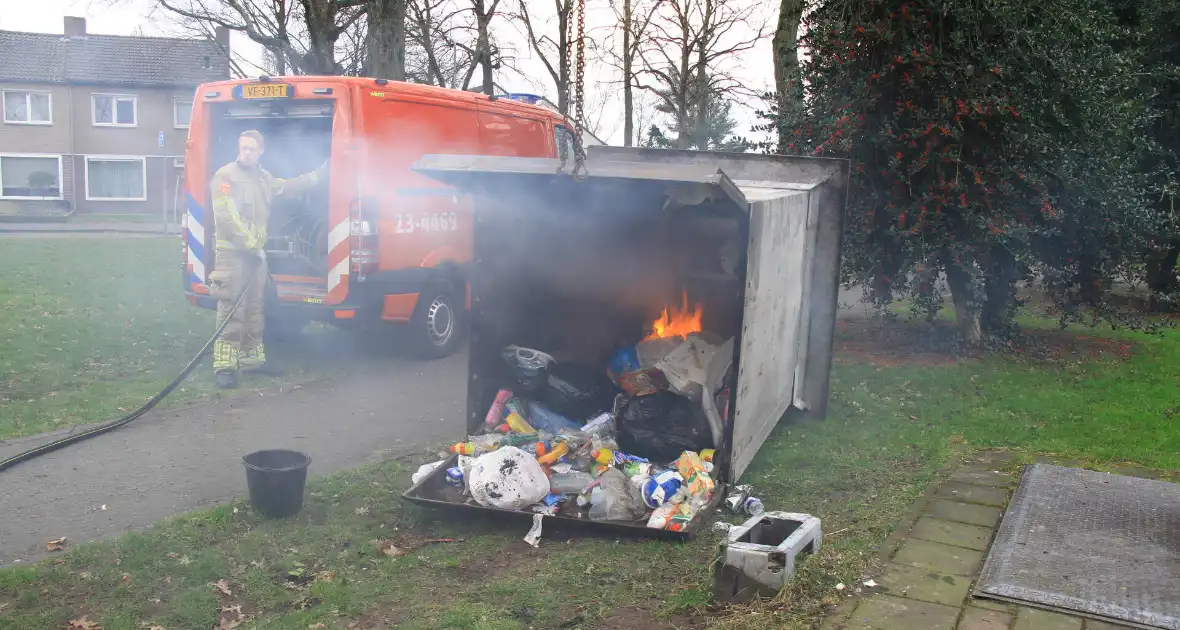 Brand ontstaan door laswerkzaamheden ondergrondse container - Foto 5