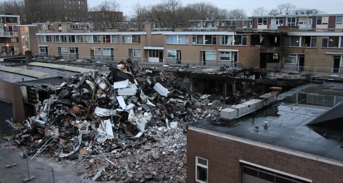 Zoekactie naar drie vermiste na explosie vandaag hervat - Foto 7