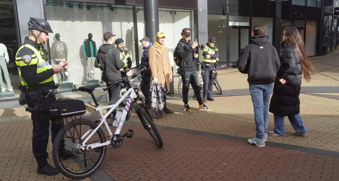 Grote politie-inzet bij uit de hand gelopen grap - Foto 13