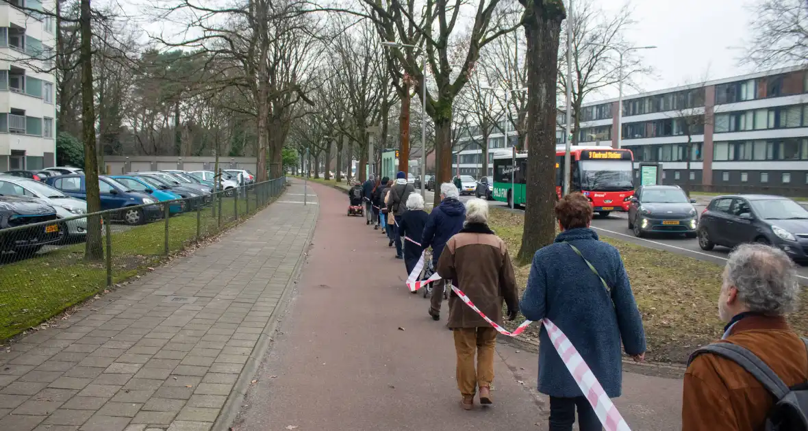 Demonstratie tegen komst coffeeshop - Foto 19