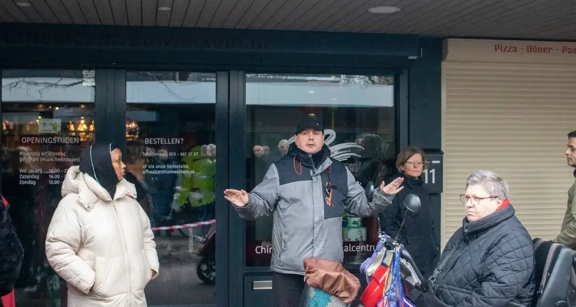 Demonstratie tegen komst coffeeshop - Foto 5