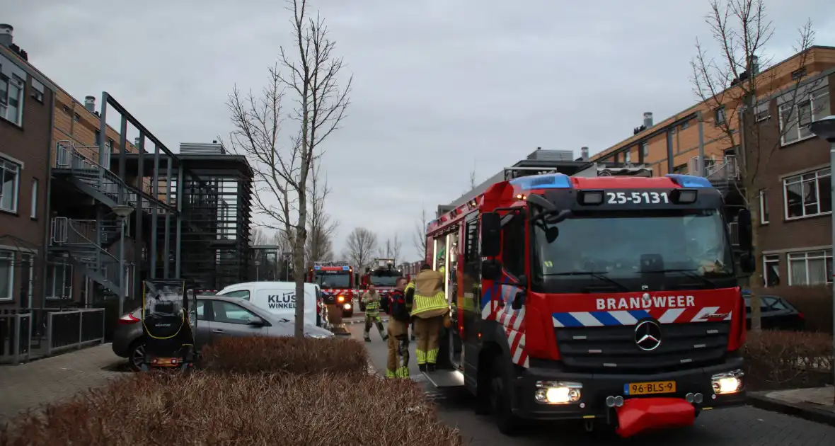 Stoom uit badkamer zorgt voor brandweerinzet