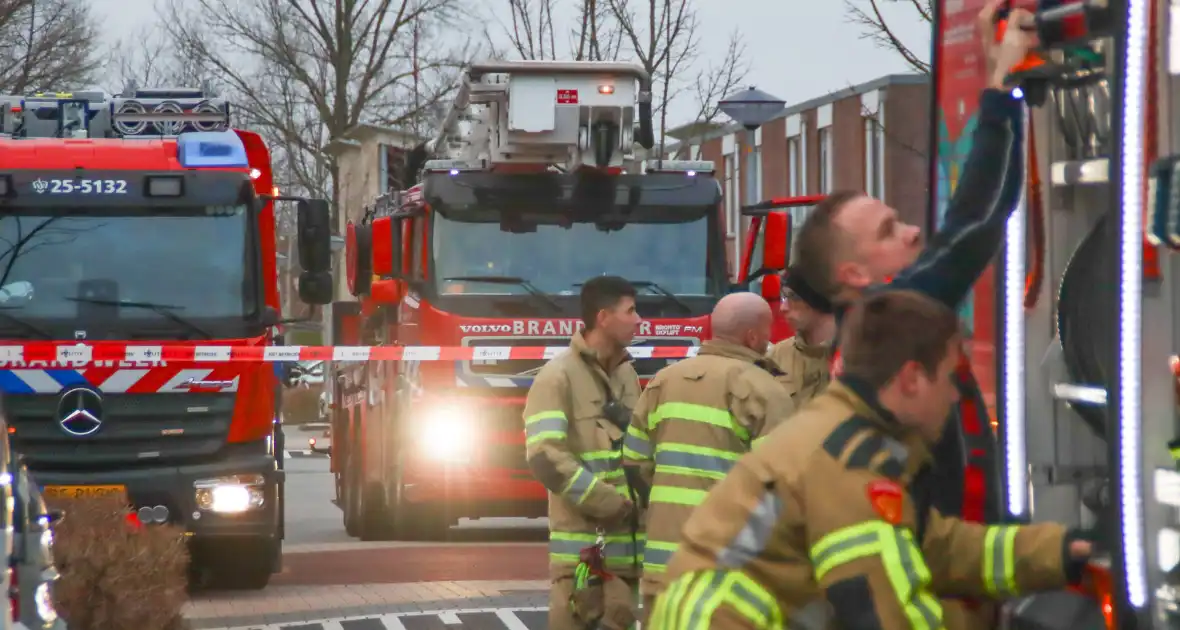 Stoom uit badkamer zorgt voor brandweerinzet - Foto 4