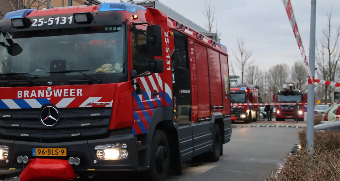 Stoom uit badkamer zorgt voor brandweerinzet - Foto 7