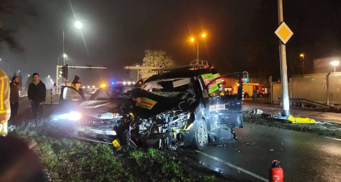 Meerdere voertuigen betrokken bij ernstig ongeval