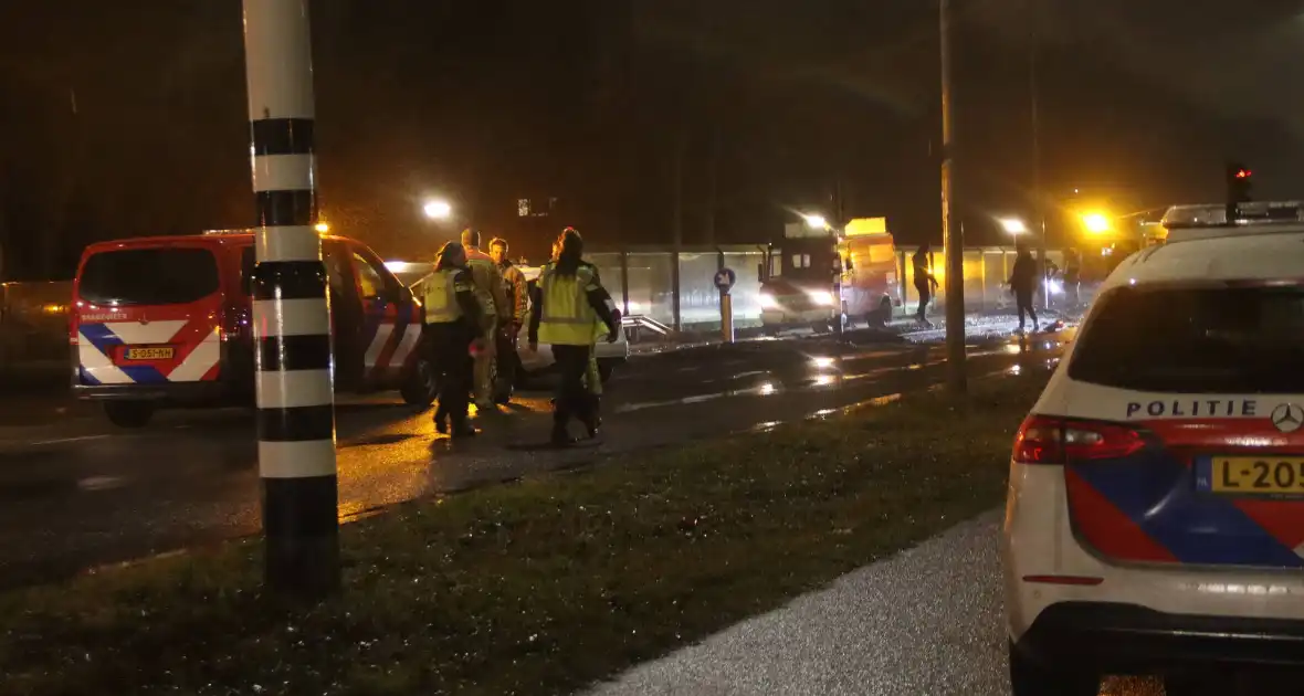 Meerdere voertuigen betrokken bij ernstig ongeval - Foto 5