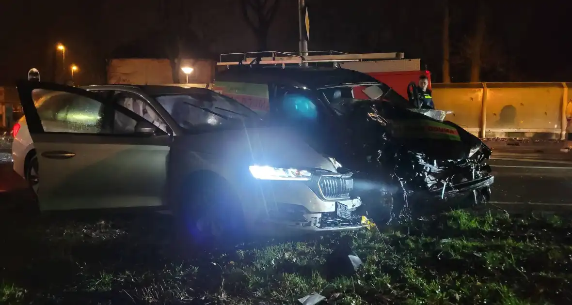 Meerdere voertuigen betrokken bij ernstig ongeval - Foto 6