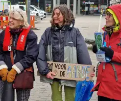 Extinction Rebellion demonstreerd bij gemeentehuis