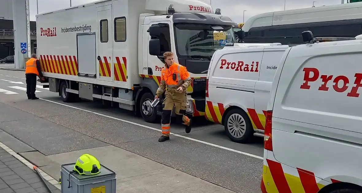 Treinverkeer Schiphol gestremd door aanrijding - Foto 4