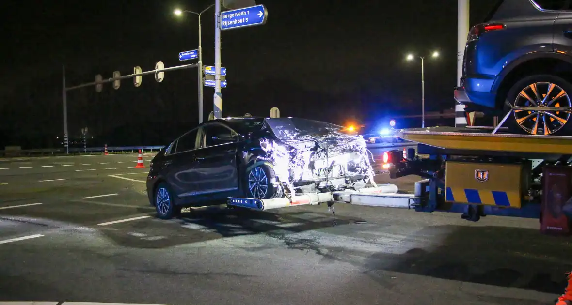 Meerdere gewonden bij fikse aanrijding - Foto 9