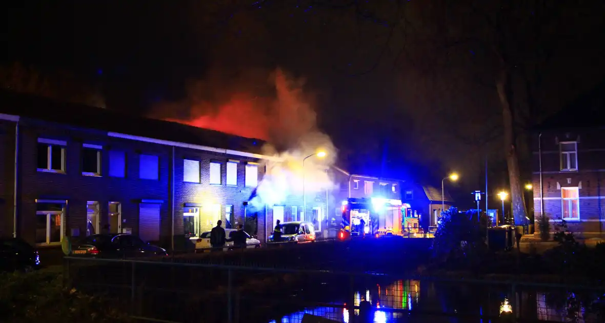 Woningen ontruimd door uitslaande brand - Foto 15