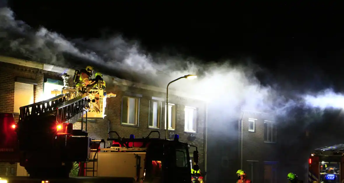 Woningen ontruimd door uitslaande brand - Foto 18