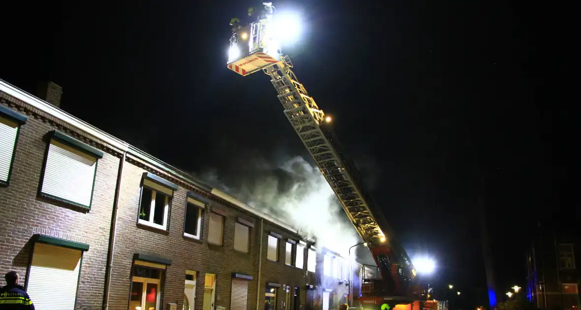 Woningen ontruimd door uitslaande brand - Foto 23