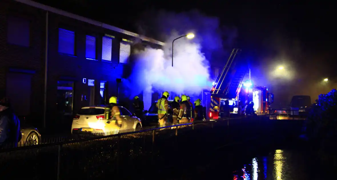 Woningen ontruimd door uitslaande brand - Foto 4