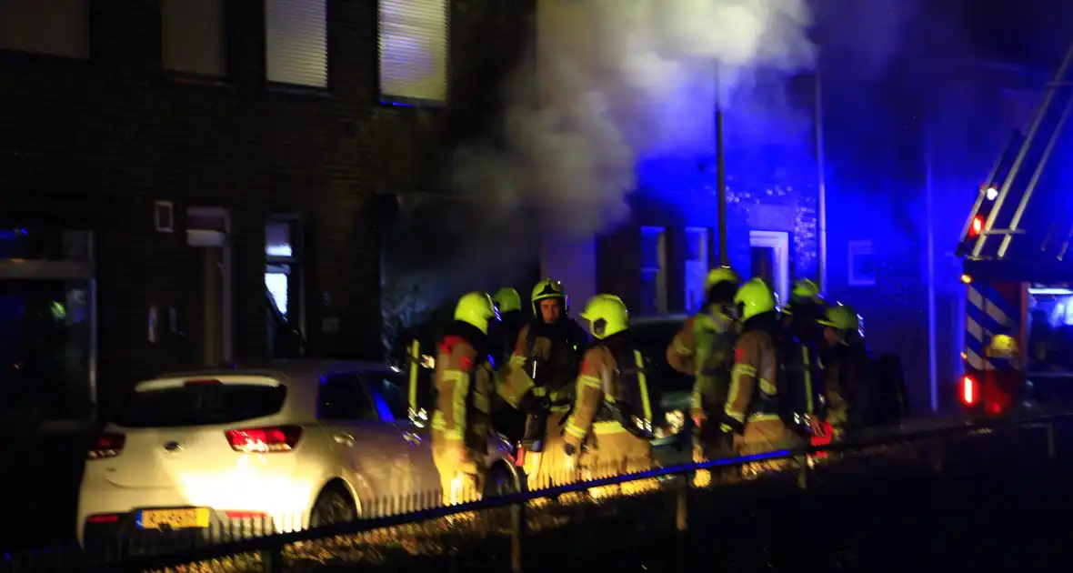 Woningen ontruimd door uitslaande brand - Foto 6