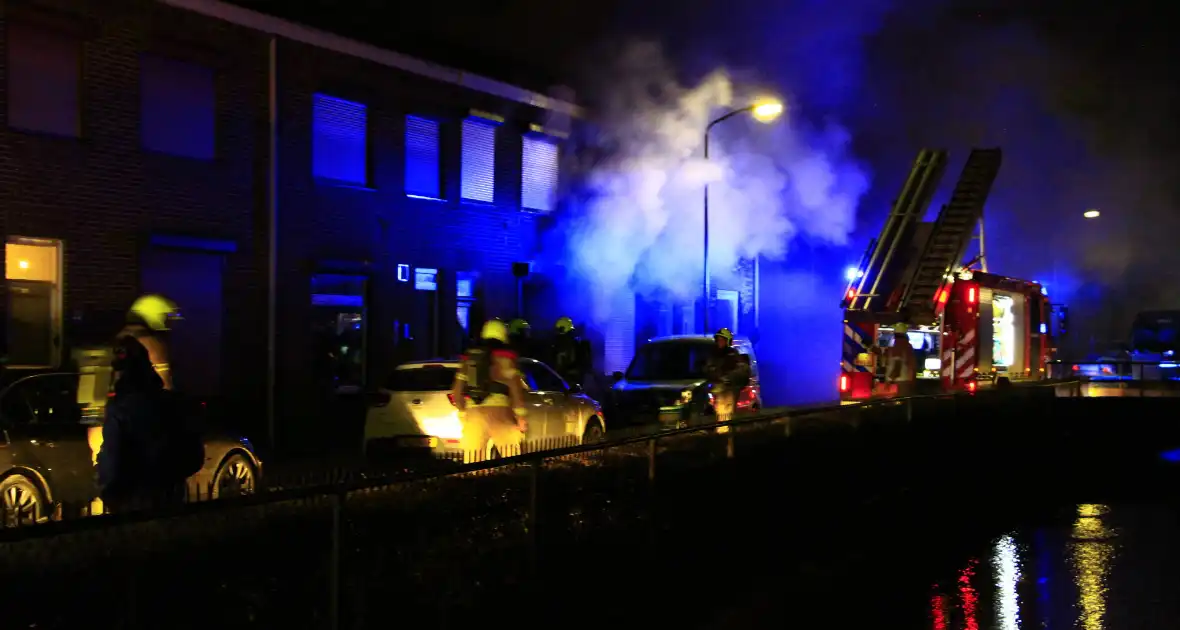 Woningen ontruimd door uitslaande brand - Foto 8