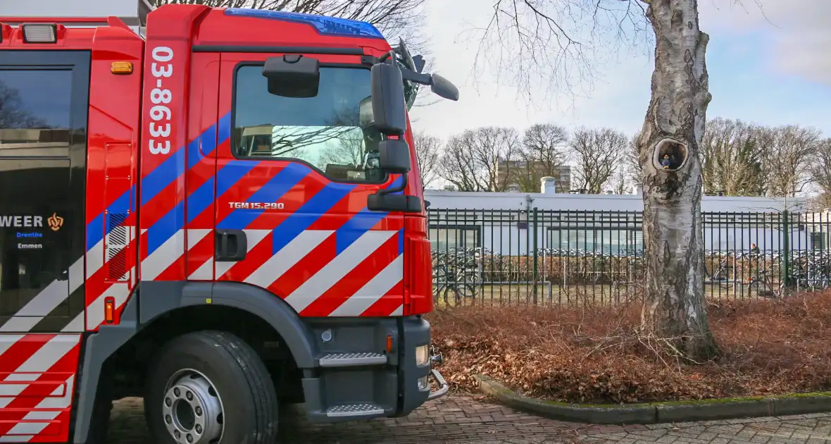 Meerdere leerlingen na drie uur uit lift bevrijdt - Foto 3