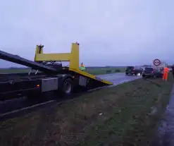 Verkeershinder na botsing tussen twee voertuigen