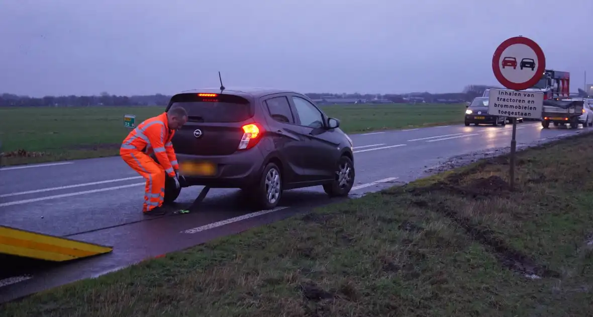 Verkeershinder na botsing tussen twee voertuigen - Foto 5