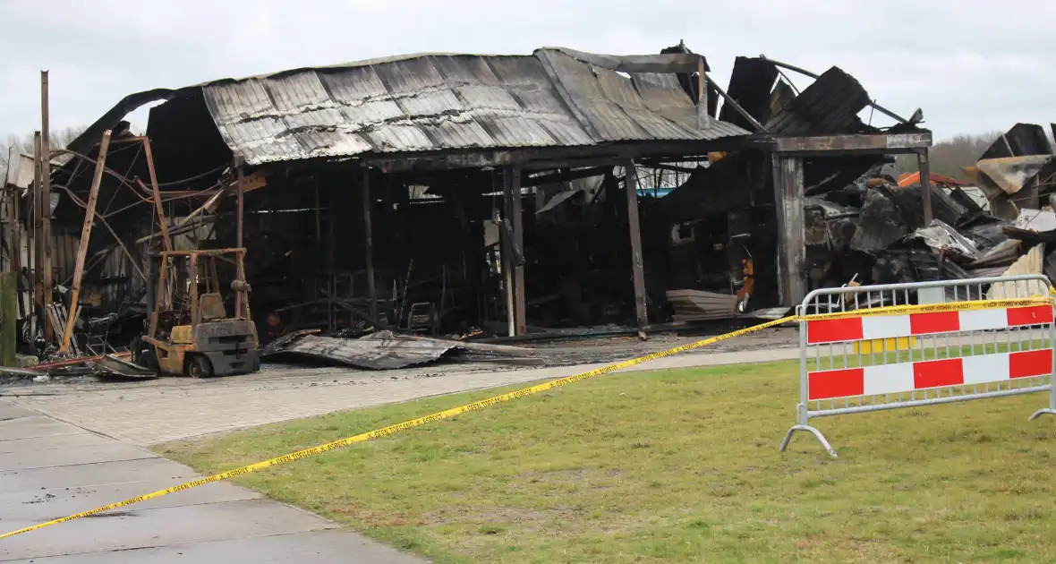 Schade goed zichtbaar na verwoestende brand - Foto 1