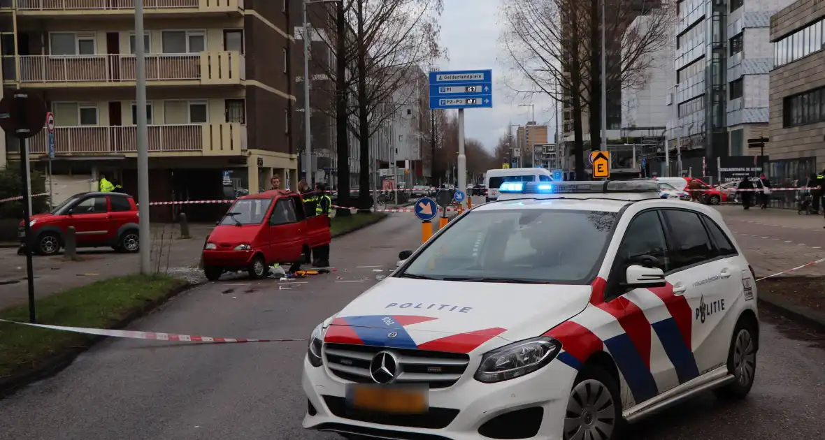 Brommobielen botsen op elkaar