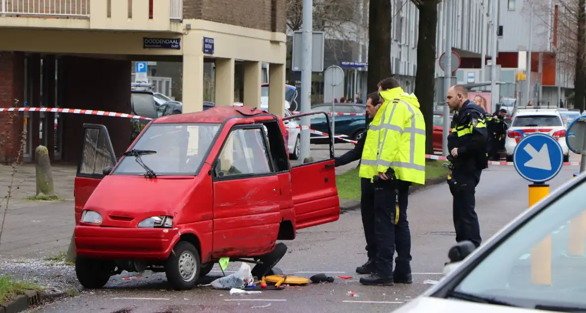 Brommobielen botsen op elkaar - Foto 7