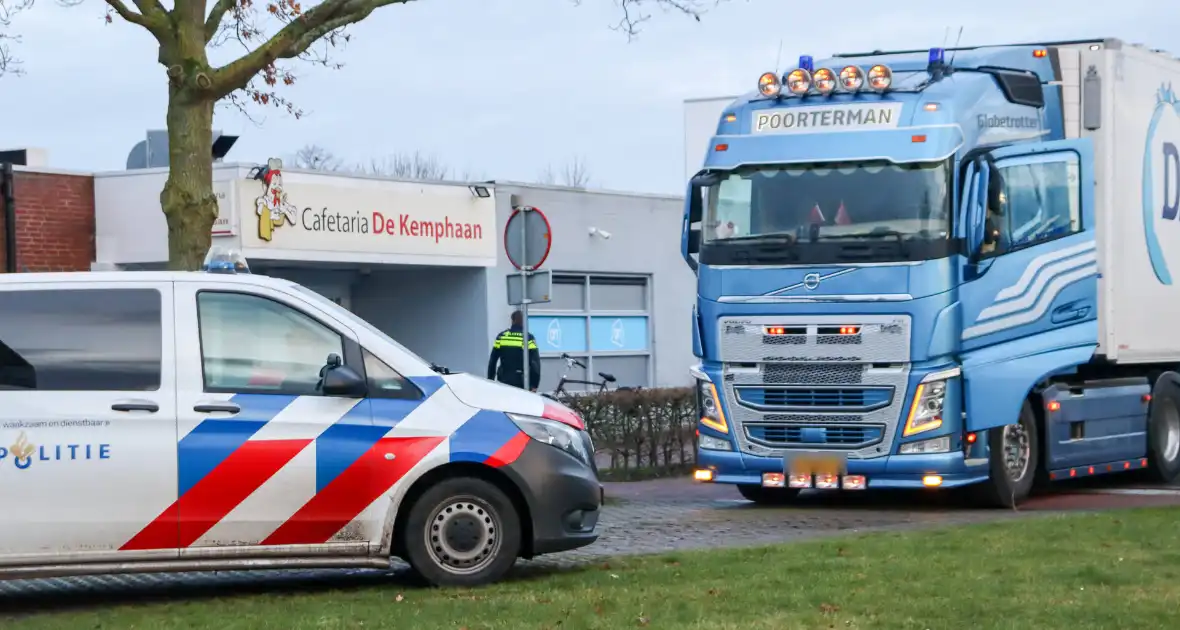 Politie onderzoekt mogelijke overval op vrachtwagenchauffeur