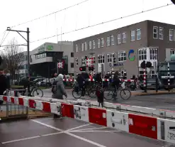 Geen treinverkeer en spoorweg geblokkeerd door stroomstoring