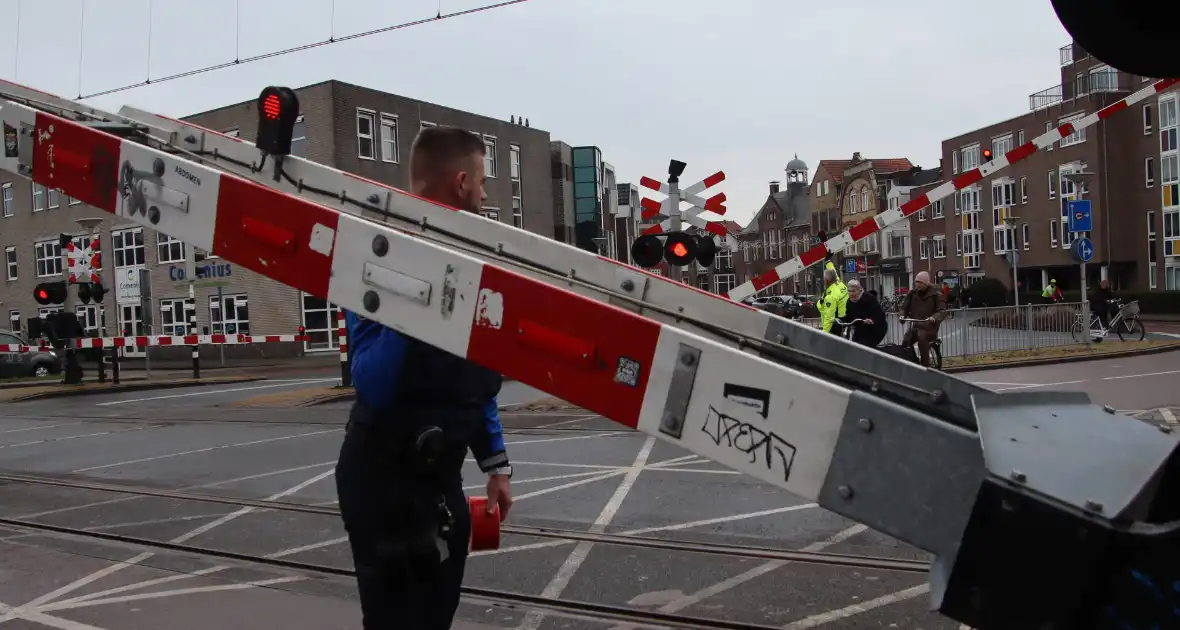 Geen treinverkeer en spoorweg geblokkeerd door stroomstoring - Foto 8